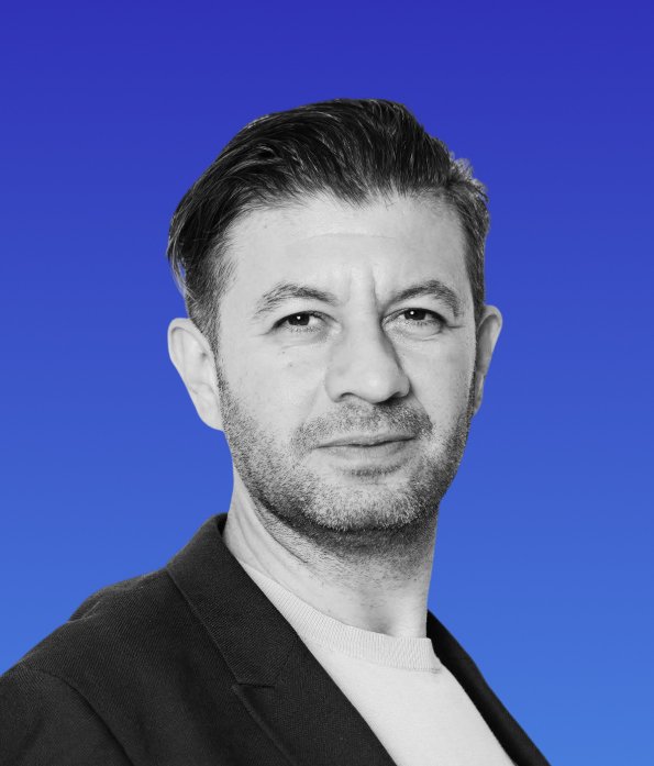 Özgür Alaz